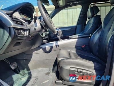 Zdjęcie 7 z 13 samochodu: 2016 BMW X5 XDRIVE50I VIN:5UXKR6C58G0J82404 - miniatura