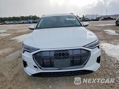 Piąte zdjęcie samochodu w środku: 2023 AUDI E-TRON PREMIUM PLUS VIN:WA1LAAGE1PB009347 - miniatura