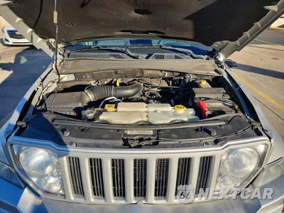 Zdjęcie 11 z 12 samochodu: 2010 JEEP LIBERTY SPORT VIN:1J4PN2GK6AW158841 - miniatura