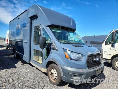 Czwarte zdjęcie samochodu z boku: 2021 FORD TRANSIT DELIVERY TRUCK VIN:1FDDF6P85MKA70517 - miniatura