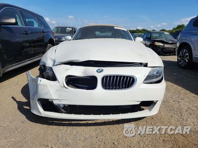 Piąte zdjęcie samochodu w środku: 2006 BMW Z4 3.0 VIN:4USBU33516LW66369 - miniatura