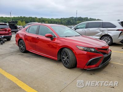 Czwarte zdjęcie samochodu z boku: 2021 TOYOTA CAMRY SE VIN:4T1T11BK9MU031918 - miniatura