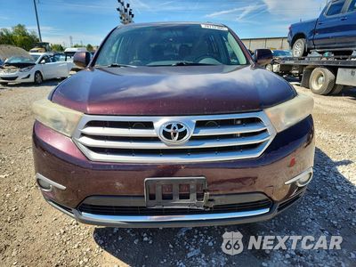 Piąte zdjęcie samochodu w środku: 2013 TOYOTA HIGHLANDER PLUS VIN:5TDBK3EH4DS268474 - miniatura