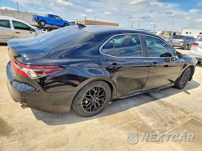 Trzecie zdjęcie samochodu z tyłu: 2022 TOYOTA CAMRY LE VIN:4T1C11AK4NU665186 - miniatura