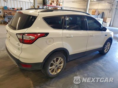Trzecie zdjęcie samochodu z tyłu: 2018 FORD ESCAPE SE VIN:1FMCU9GD2JUC34449 - miniatura
