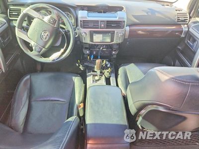 Zdjęcie 8 z 13 samochodu: 2015 TOYOTA 4RUNNER LIMITED VIN:JTEBU5JR6F5264922 - miniatura