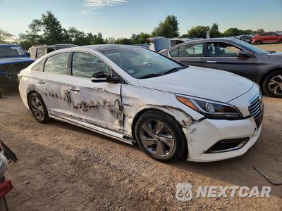 Czwarte zdjęcie samochodu z boku: 2016 HYUNDAI SONATA HYBRID LIMITED VIN:KMHE34L11GA026101 - miniatura