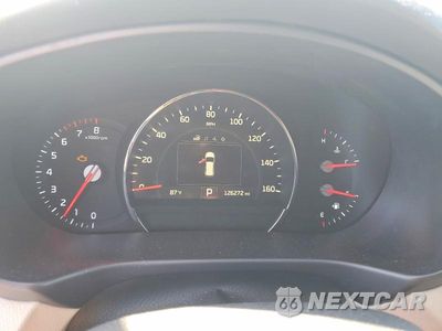 Zdjęcie 9 z 13 samochodu: 2017 KIA SORENTO EX VIN:5XYPHDA51HG323763 - miniatura