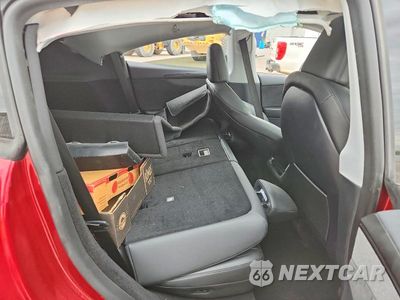 Zdjęcie 10 z 12 samochodu: 2026 TESLA MODEL Y VIN:7SAYGDEE2TF410849 - miniatura