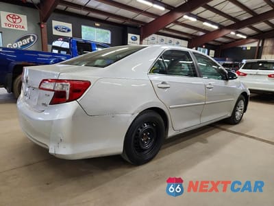 Trzecie zdjęcie samochodu z tyłu: 2013 TOYOTA CAMRY HYBRID LE VIN:4T1BD1FK5DU090266 - miniatura