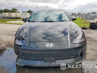 Piąte zdjęcie samochodu w środku: 2023 HYUNDAI IONIQ 6 SEL VIN:KMHM34AC5PA039255 - miniatura