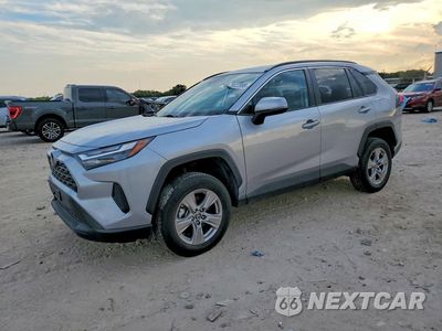 2024 TOYOTA RAV4 XLE 2T3W1RFV0RC271911 - główne zdjęcie licytacji z USA - miniatura