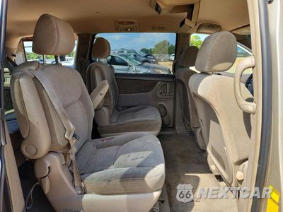 Zdjęcie 11 z 14 samochodu: 2004 TOYOTA SIENNA LE 7 PASSENGER VIN:5TDZA23C74S099554 - miniatura