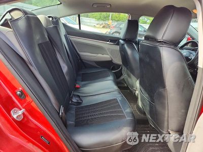 Zdjęcie 10 z 12 samochodu: 2020 HYUNDAI ELANTRA SEL VIN:5NPD84LF6LH621736 - miniatura