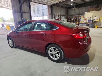 Drugie zdjęcie samochodu z przodu: 2019 CHEVROLET CRUZE LT VIN:1G1BE5SM0K7102120 - miniatura