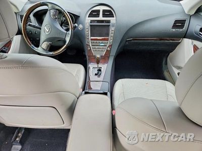 Zdjęcie 8 z 13 samochodu: 2012 LEXUS ES 350 VIN:JTHBK1EG3C2496272 - miniatura