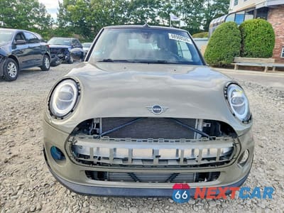 Piąte zdjęcie samochodu w środku: 2020 MINI COOPER VIN:WMWWJ3C05L3L06213 - miniatura