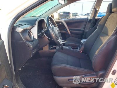Zdjęcie 7 z 13 samochodu: 2018 TOYOTA RAV4 XLE VIN:2T3WFREV3JW499830 - miniatura
