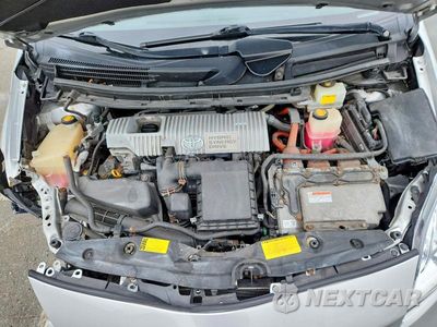 Zdjęcie 11 z 12 samochodu: 2012 TOYOTA PRIUS THREE VIN:JTDKN3DU6C5502947 - miniatura