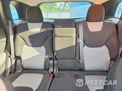 Zdjęcie 10 z 14 samochodu: 2014 JEEP CHEROKEE LATITUDE VIN:1C4PJMCS2EW124937 - miniatura