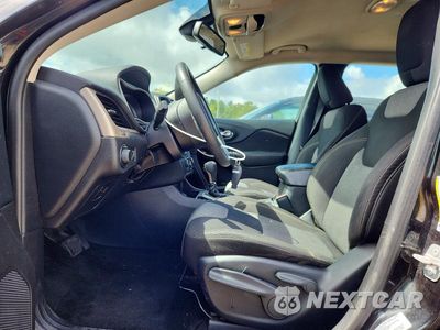 Zdjęcie 7 z 12 samochodu: 2015 JEEP CHEROKEE SPORT VIN:1C4PJLAB7FW761286 - miniatura