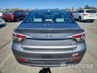 Zdjęcie 6 z 12 samochodu: 2017 HYUNDAI SONATA PLUG-IN HYBRID LIMITED VIN:KMHE54L21HA072628 - miniatura