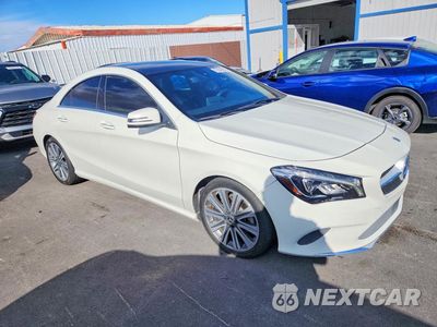 Czwarte zdjęcie samochodu z boku: 2018 MERCEDES-BENZ CLA 250 VIN:WDDSJ4EB5JN524245 - miniatura