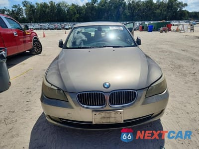 Piąte zdjęcie samochodu w środku: 2010 BMW 528 I VIN:WBANU5C56AC365472 - miniatura