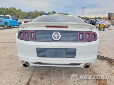 Zdjęcie 6 z 12 samochodu: 2014 FORD MUSTANG VIN:1ZVBP8AM6E5204605 - miniatura