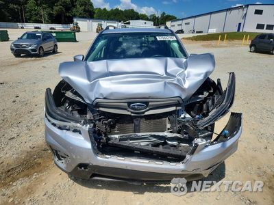 Piąte zdjęcie samochodu w środku: 2020 SUBARU FORESTER PREMIUM VIN:JF2SKAJC6LH564048 - miniatura