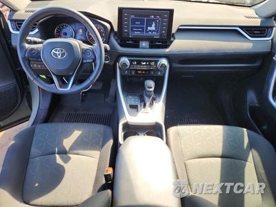 Zdjęcie 8 z 12 samochodu: 2021 TOYOTA RAV4 XLE VIN:2T3P1RFV9MW238465 - miniatura