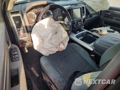 Zdjęcie 8 z 13 samochodu: 2016 RAM 1500 SLT VIN:3C6RR7LT3GG232407 - miniatura