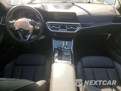 Zdjęcie 8 z 12 samochodu: 2021 BMW 330E VIN:3MW5P7J0XM8B65846 - miniatura