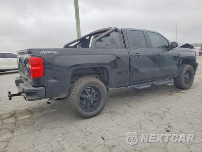 Trzecie zdjęcie samochodu z tyłu: 2017 CHEVROLET SILVERADO K1500 VIN:1GCVKNEC1HZ303814 - miniatura