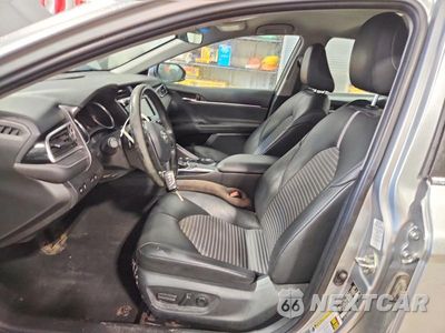 Zdjęcie 7 z 12 samochodu: 2018 TOYOTA CAMRY SE VIN:4T1B11HK3JU071975 - miniatura