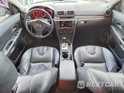 Zdjęcie 8 z 12 samochodu: 2005 MAZDA 3 HATCHBACK VIN:JM1BK343351237625 - miniatura