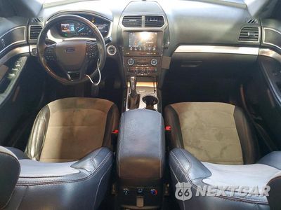 Zdjęcie 8 z 14 samochodu: 2017 FORD EXPLORER XLT VIN:1FM5K8D86HGD64095 - miniatura