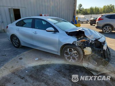 Czwarte zdjęcie samochodu z boku: 2021 KIA FORTE LXS VIN:3KPF24AD0ME338346 - miniatura