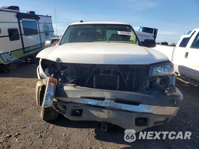 Piąte zdjęcie samochodu w środku: 2005 CHEVROLET SILVERADO K3500 VIN:1GCHK39235E311046 - miniatura