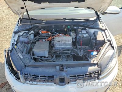 Zdjęcie 11 z 12 samochodu: 2018 VOLKSWAGEN E-GOLF SE VIN:WVWKR7AU0JW907225 - miniatura