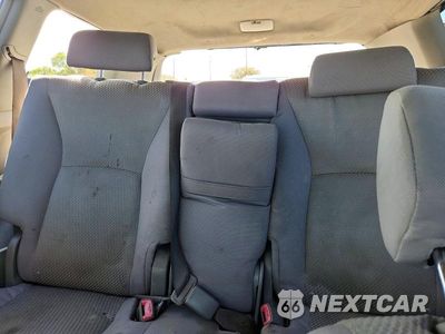 Zdjęcie 10 z 13 samochodu: 2006 TOYOTA HIGHLANDER BASE VIN:JTEGP21A060125565 - miniatura