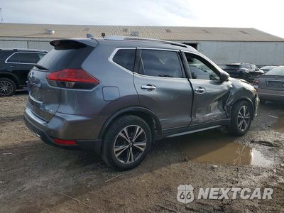 Trzecie zdjęcie samochodu z tyłu: 2019 NISSAN ROGUE SV VIN:JN8AT2MV8KW370114 - miniatura