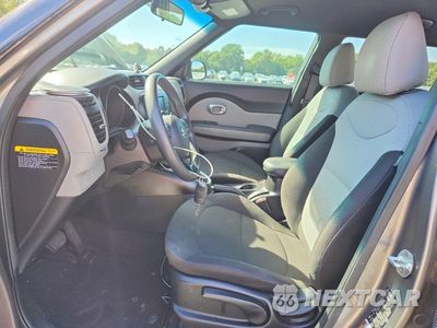 Zdjęcie 7 z 12 samochodu: 2019 KIA SOUL BASE VIN:KNDJN2A20K7682857 - miniatura