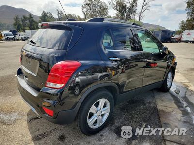 Trzecie zdjęcie samochodu z tyłu: 2019 CHEVROLET TRAX 1LT VIN:KL7CJLSB8KB903656 - miniatura