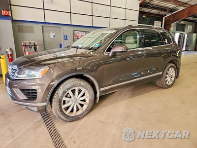 2016 VOLKSWAGEN TOUAREG SPORT WVGEF9BP9GD011628 - główne zdjęcie licytacji z USA - miniatura