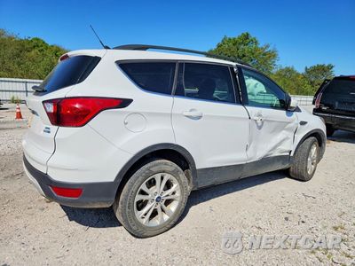 Trzecie zdjęcie samochodu z tyłu: 2019 FORD ESCAPE SEL VIN:1FMCU9HD6KUB20745 - miniatura