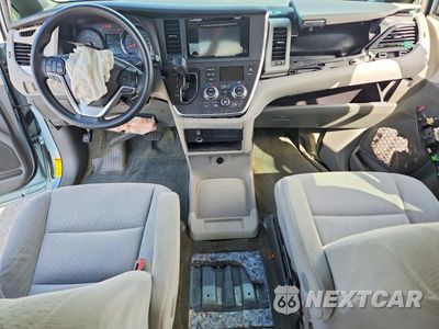 Zdjęcie 8 z 14 samochodu: 2016 TOYOTA SIENNA LE VIN:5TDKK3DC7GS714935 - miniatura