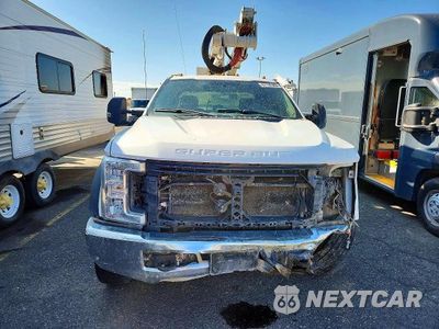 Piąte zdjęcie samochodu w środku: 2019 FORD F550 SUPER DUTY BUCKET TRUCK VIN:1FD0X5HT3KEE57118 - miniatura