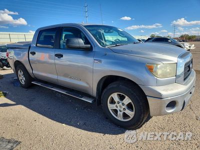 Czwarte zdjęcie samochodu z boku: 2008 TOYOTA TUNDRA SR5 VIN:5TFDV54148X069277 - miniatura
