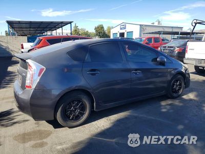 Trzecie zdjęcie samochodu z tyłu: 2014 TOYOTA PRIUS TWO VIN:JTDKN3DU8E1761174 - miniatura